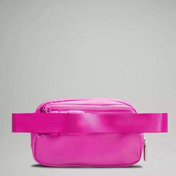 lululemon wear everywhere belt bag in pow pink tone - Picture 4 of 9